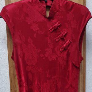 Vtg oriental design dress in lovely red floral. Size 7/8. EUC